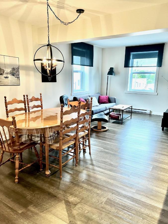 Sutton - Condo Au Coeur Du Village Extérieur photo