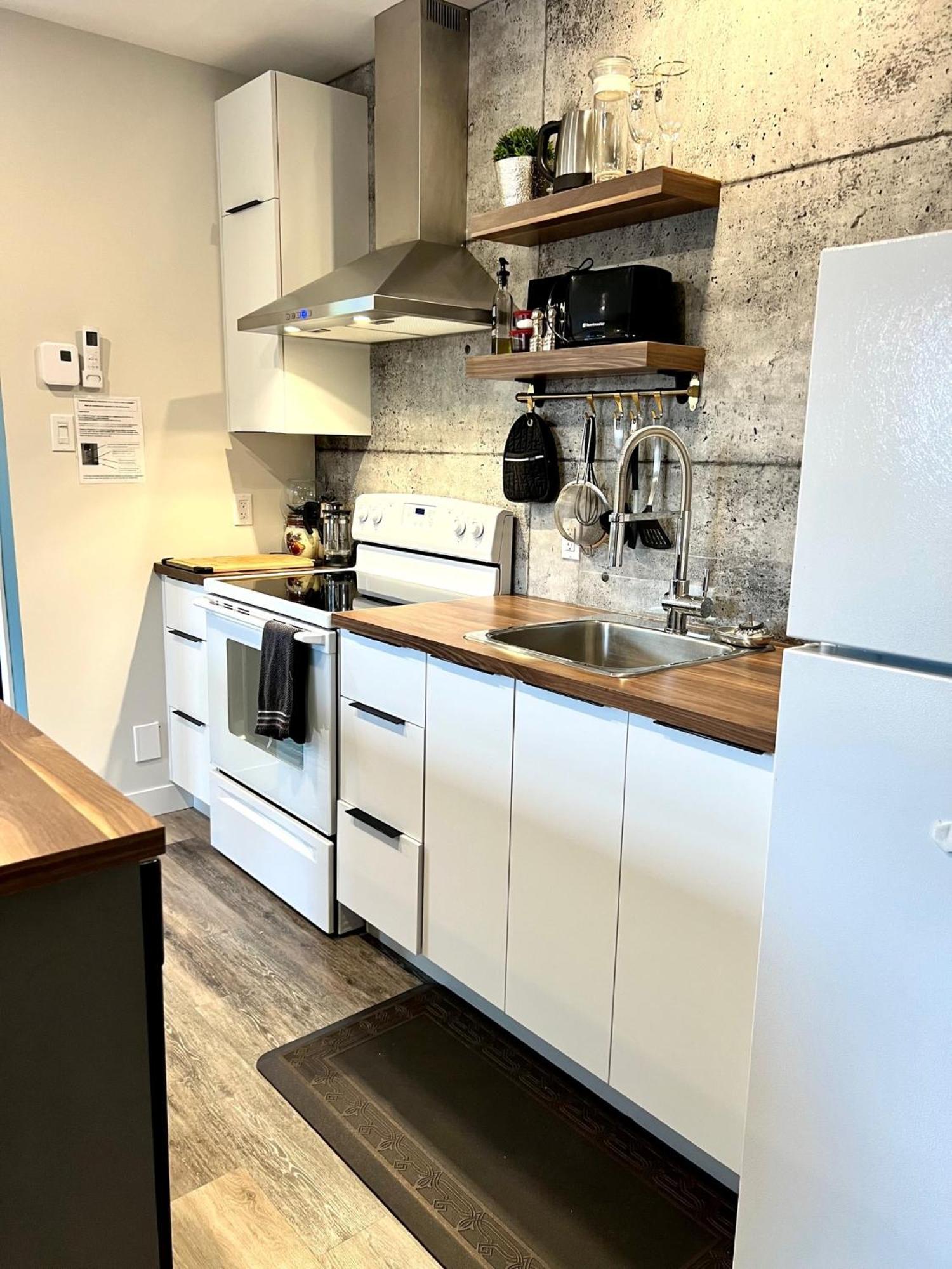 Sutton - Condo Au Coeur Du Village Extérieur photo
